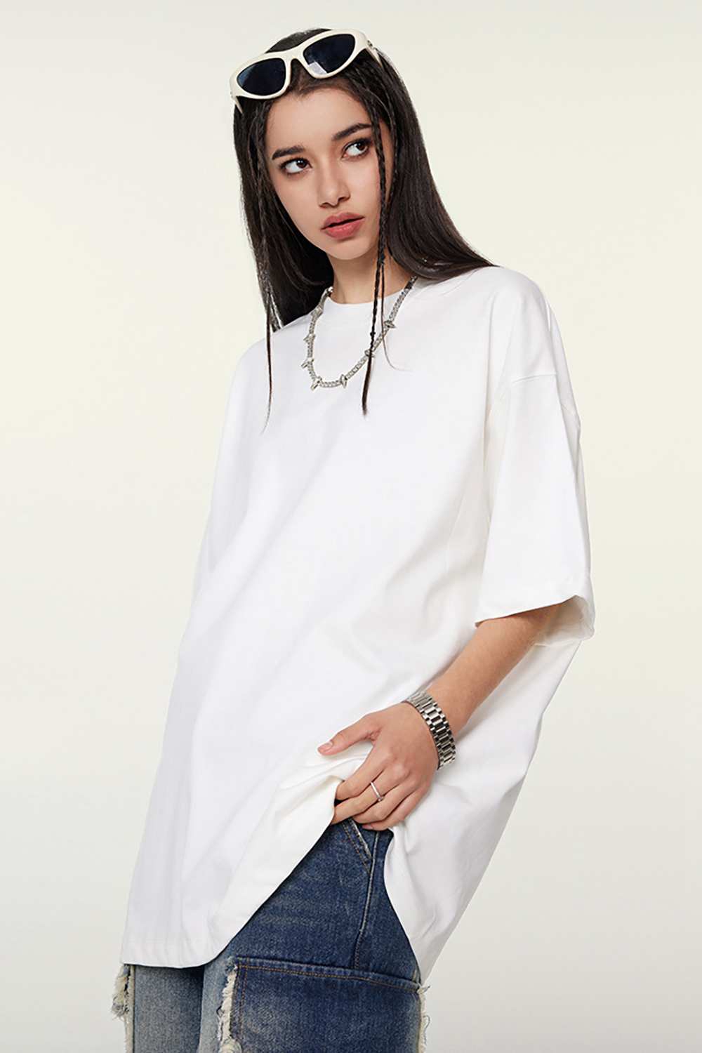 Heavyweight Cotton Relaxed Drop-Shoulder T-Shirt in White - front modeled view