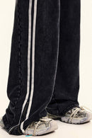 Washed Side-Stripe Zip-Hem Wide-Leg Sweatpants in Fried Snowflakes - side pocket detail