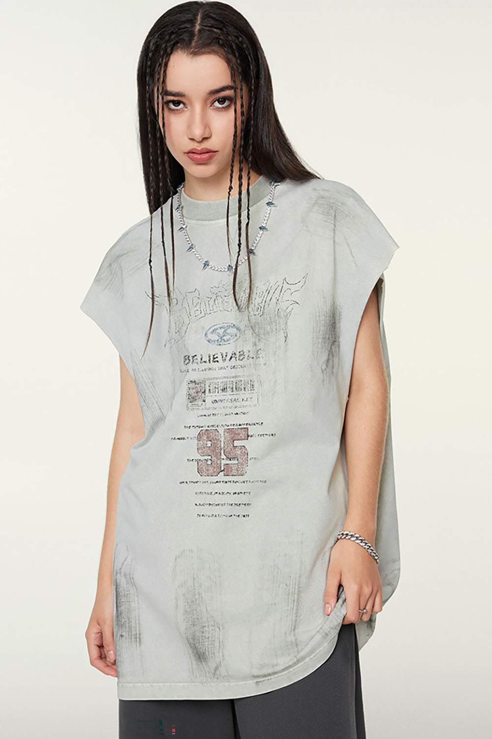 Distressed Brush-Mark Graphic Longline Cotton Tank in Light Gray - product detail close-up