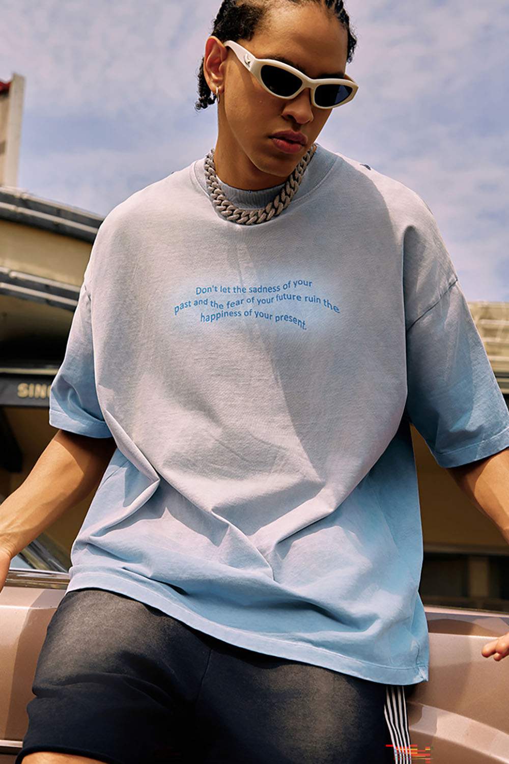 Washed Distressed-Neck Graphic Cotton T-Shirt in Blue - product detail close-up