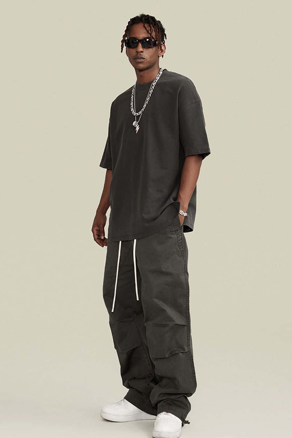 Vintage-Wash Heavyweight Cotton Oversized Crew-Neck T-Shirt in Dark Gray - full-length front modeled view