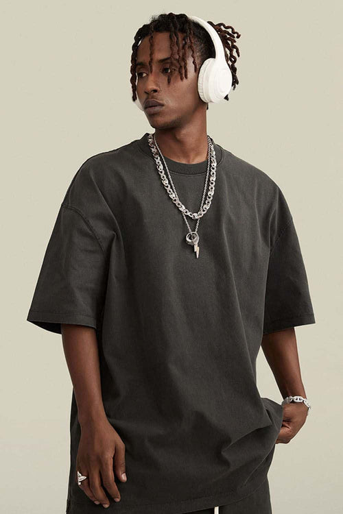 Vintage-Wash Heavyweight Cotton Oversized Crew-Neck T-Shirt in Dark Gray - front modeled view