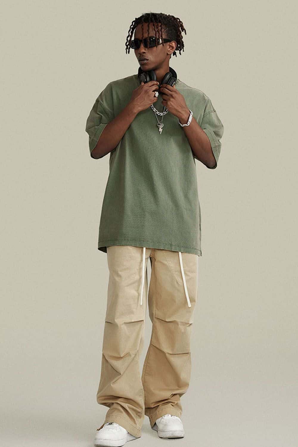 Vintage-Wash Heavyweight Cotton Oversized Crew-Neck T-Shirt in Grayish Green - full-length front modeled view