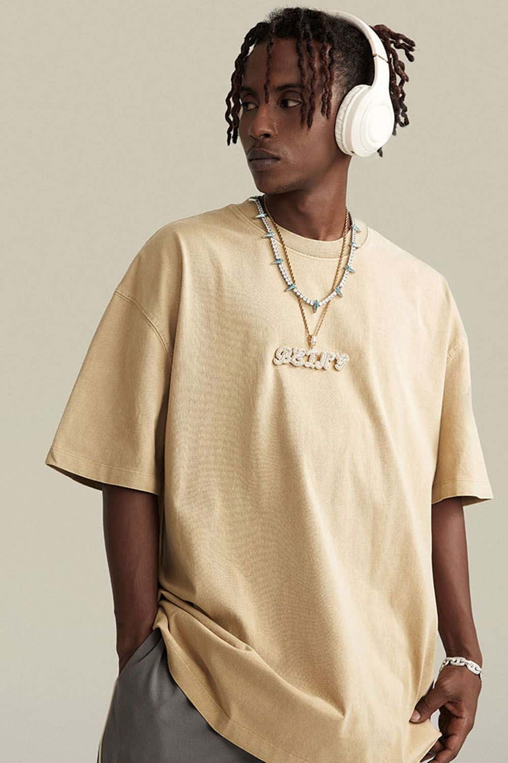 Vintage-Wash Heavyweight Cotton Oversized Crew-Neck T-Shirt in Khaki - front modeled view