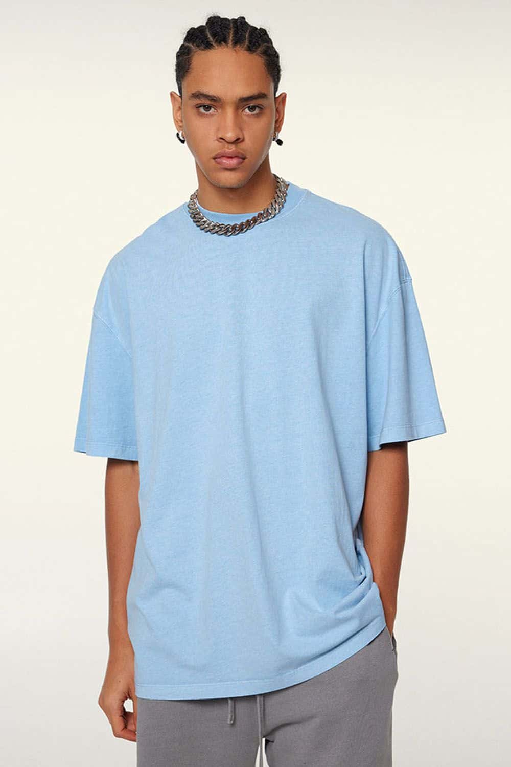 Vintage-Wash Heavyweight Cotton Oversized Crew-Neck T-Shirt in Sky Blue - front modeled view