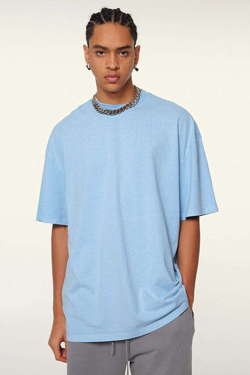 Vintage-Wash Heavyweight Cotton Oversized Crew-Neck T-Shirt in Sky Blue - front modeled view