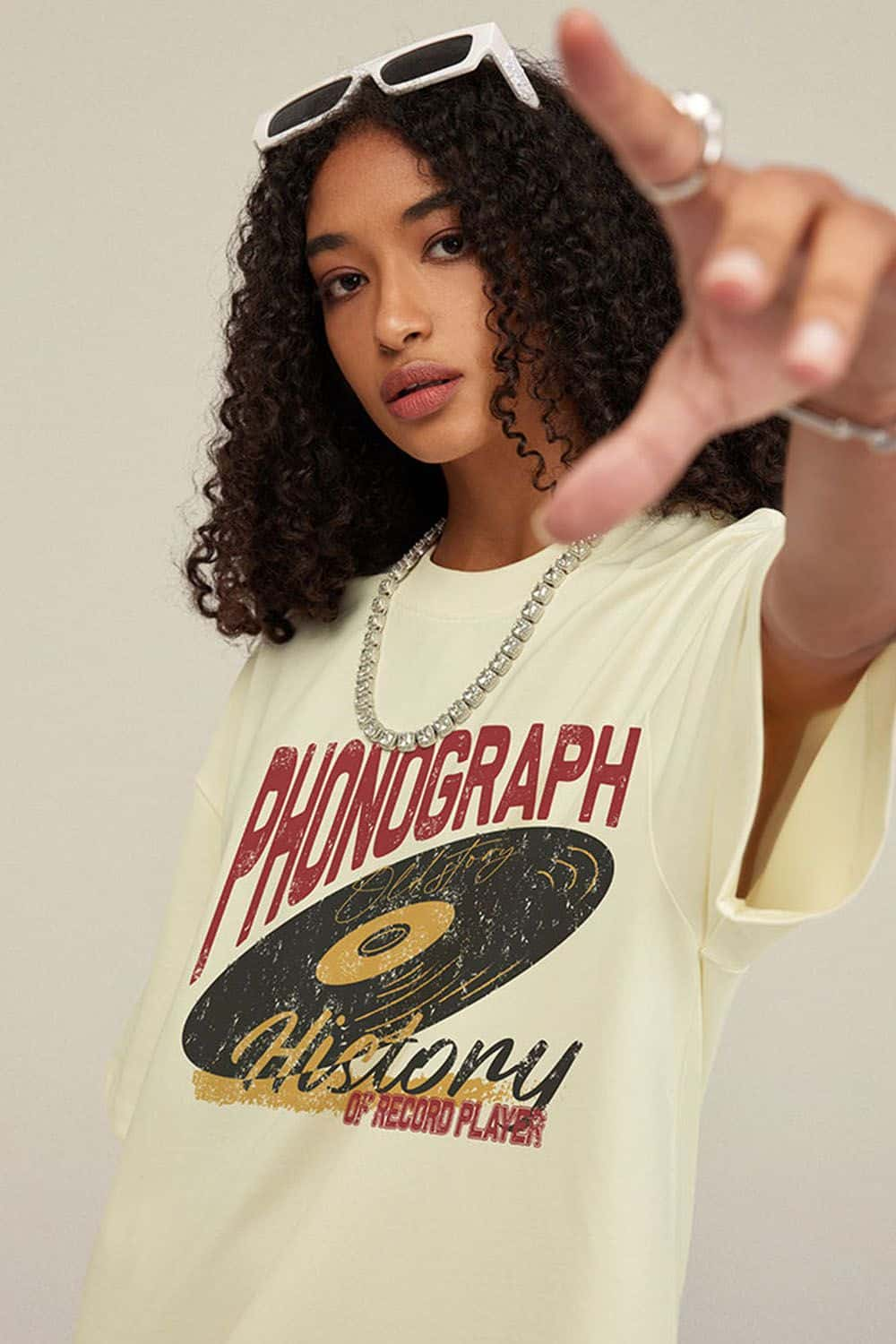 Vintage Loose-Fit Round Neck Short Sleeve Phonograph T-Shirt