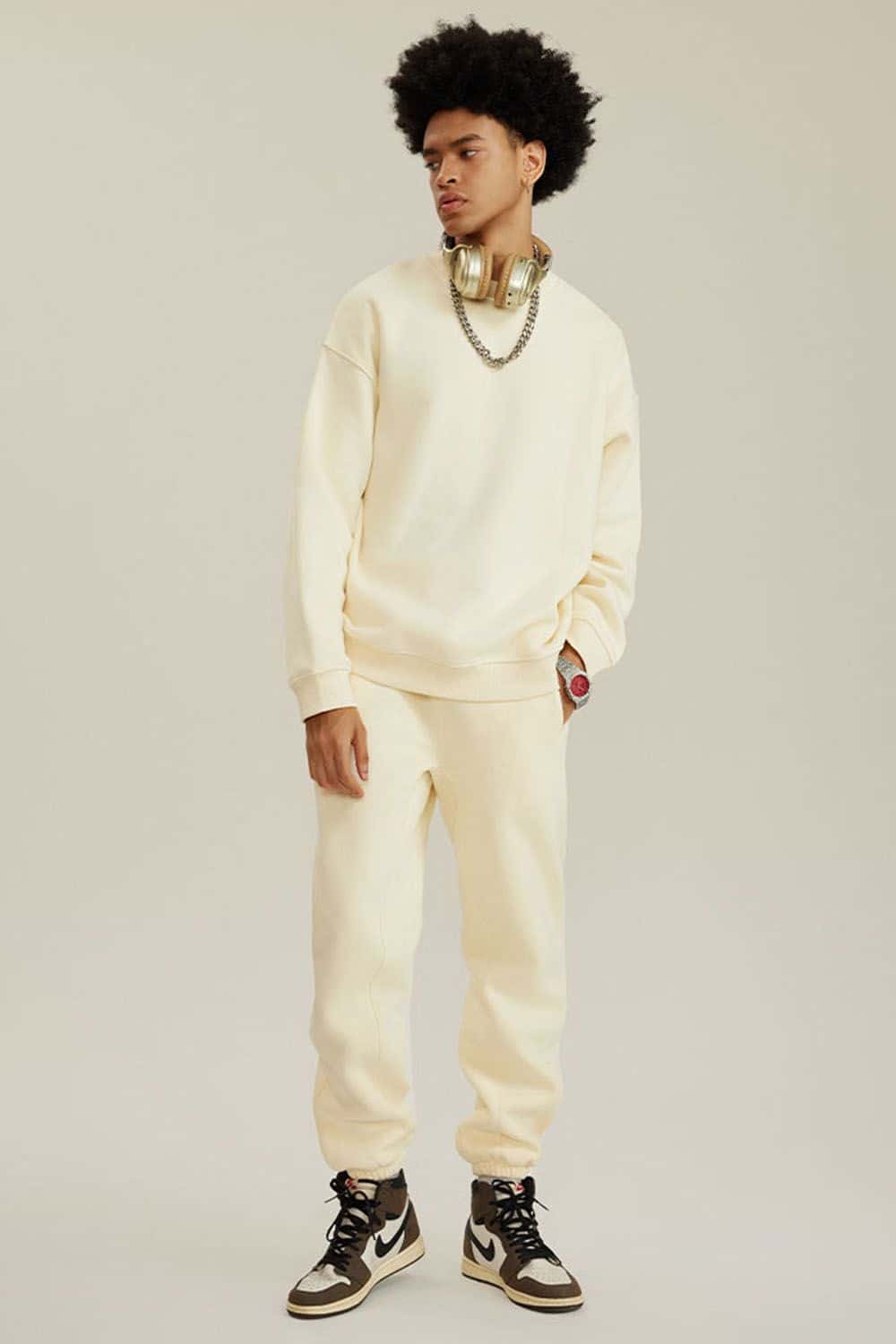 Heavyweight Brushed Fleece Relaxed Crew-Neck Sweatshirt in Cream Apricot - full-length front modeled view