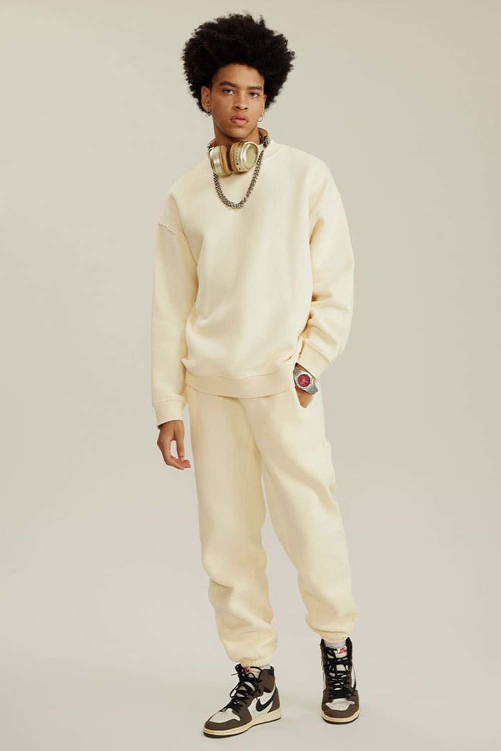 Heavyweight Brushed Fleece Relaxed Crew-Neck Sweatshirt in Cream Apricot - full-length front modeled view