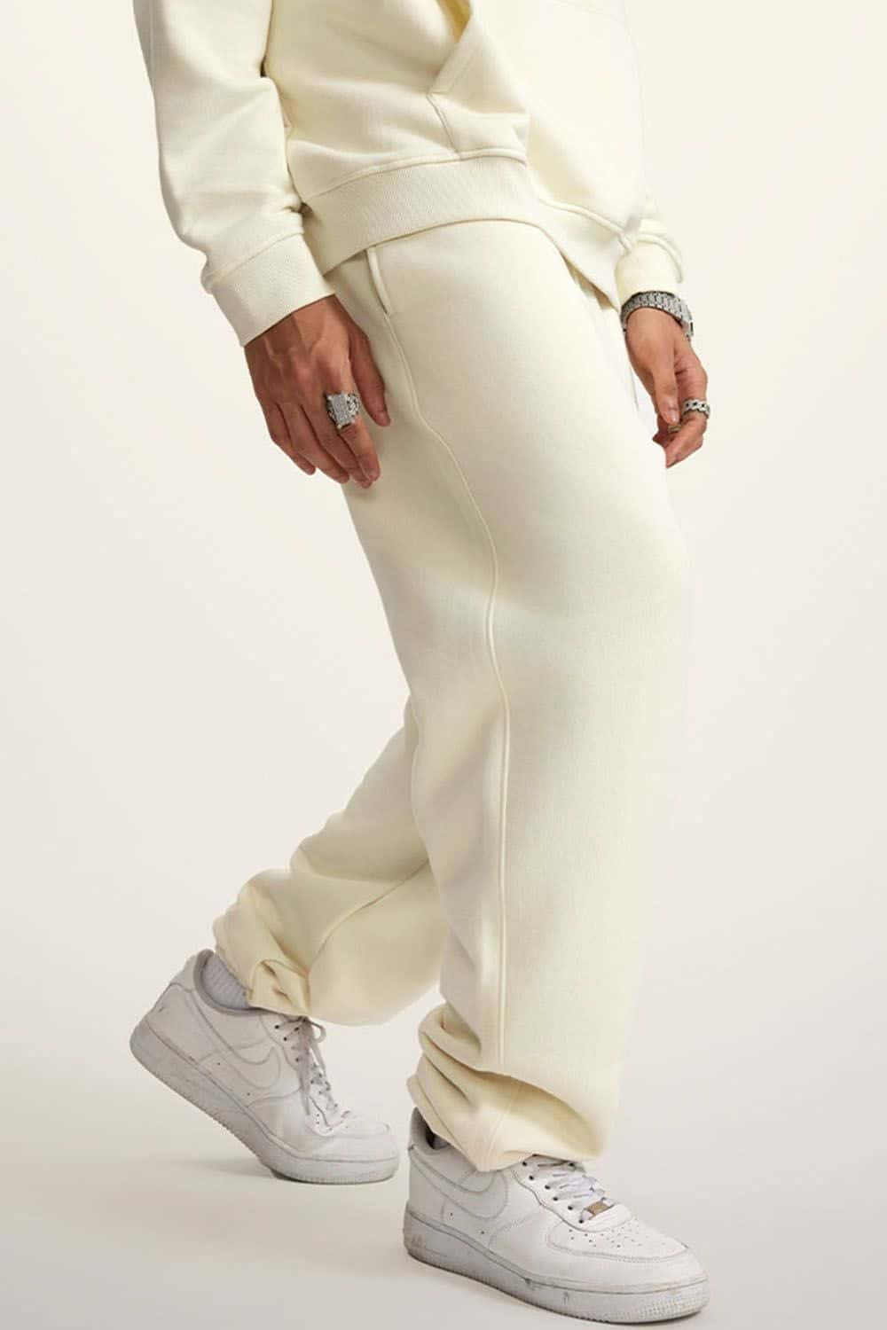 Loose-Fit Fleece-Lined Jogger Sweatpants