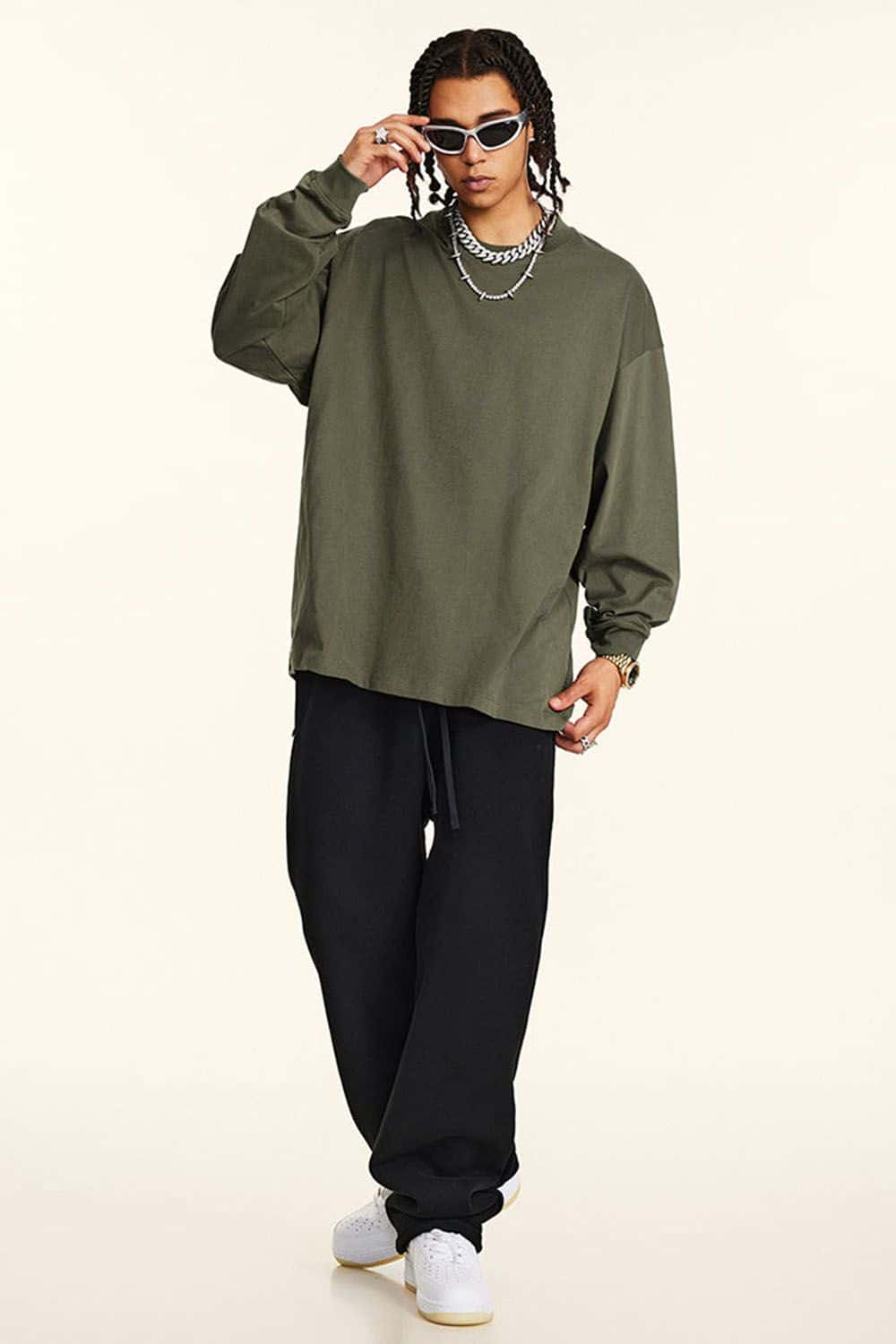 Loose-Fit Sporty Antimicrobial Long Sleeve T-Shirt