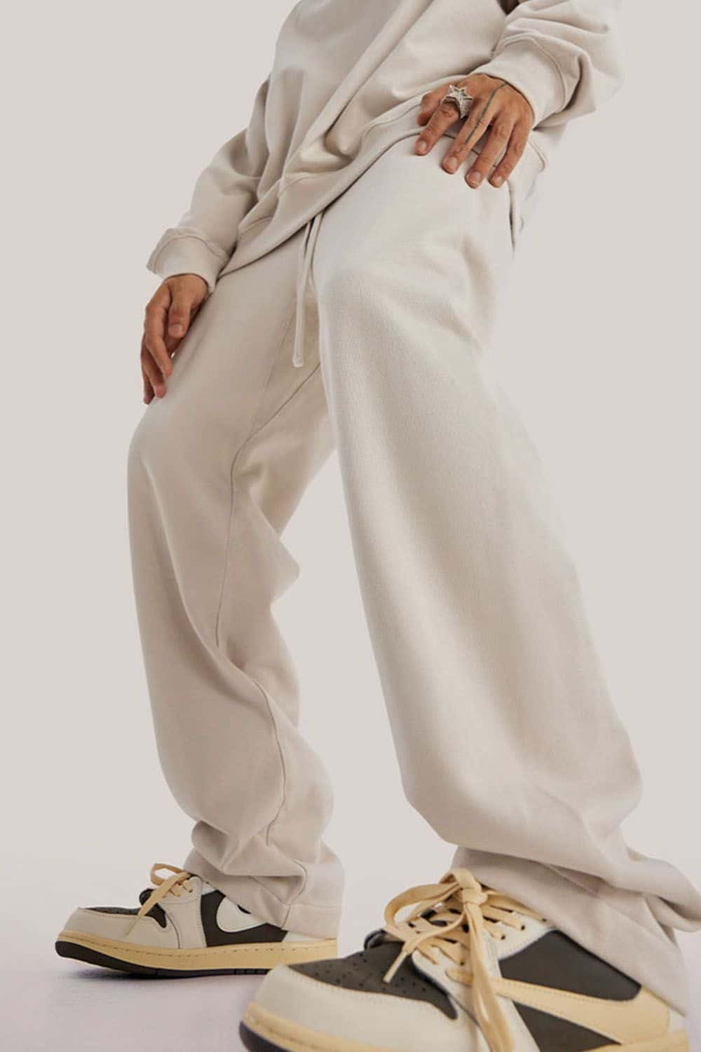 Heavyweight Loose-Fit Athletic Sweatpants in Pure White