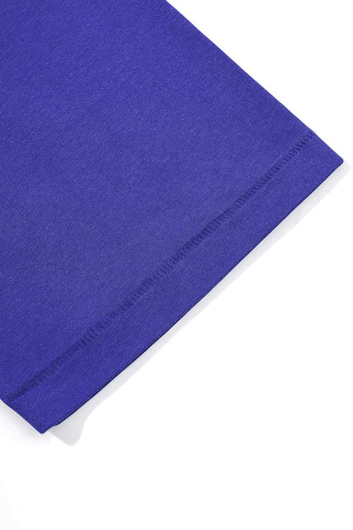 Cool-Touch Quick-Drying Graphic T-Shirt in Blue - product detail close-up
