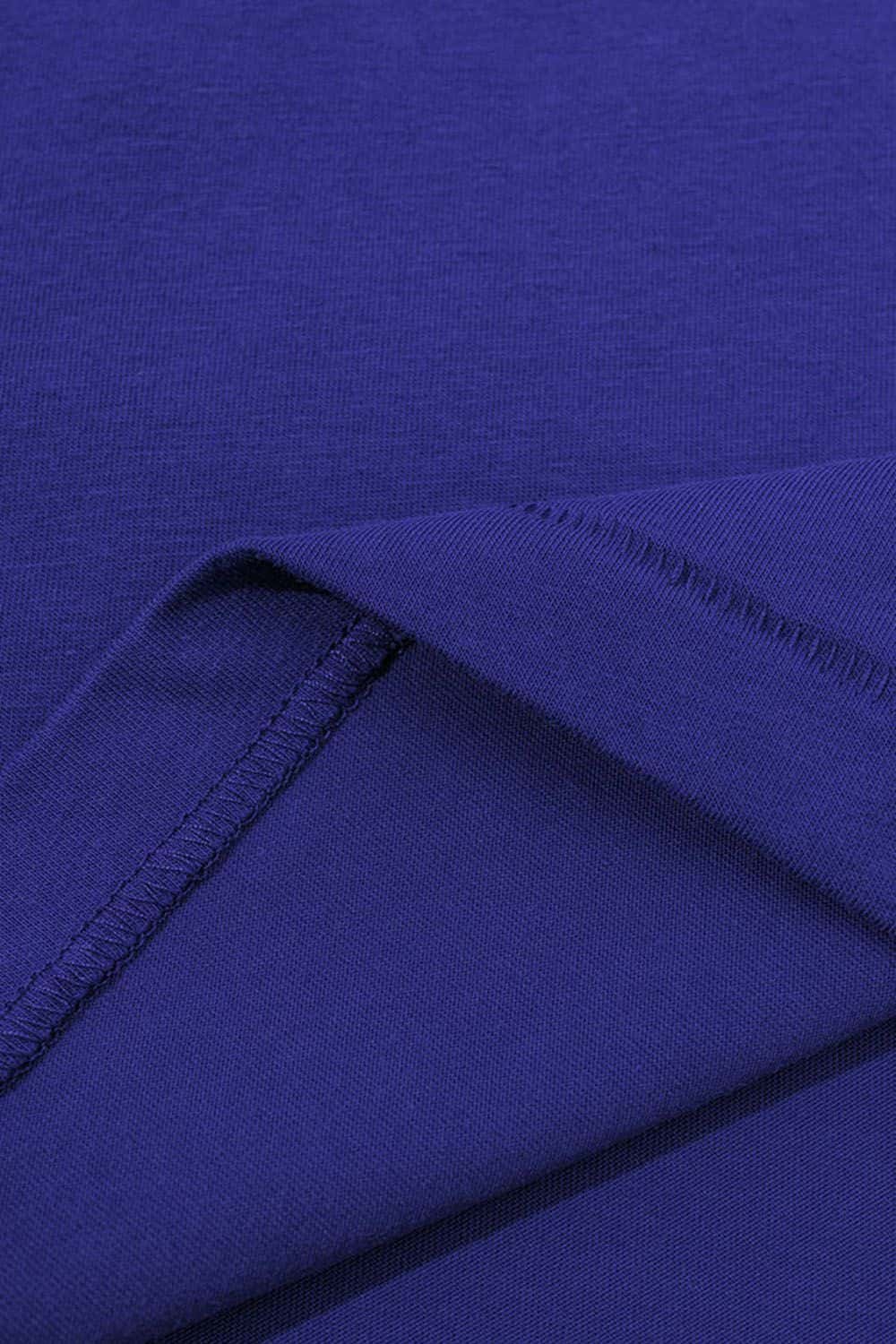 Cool-Touch Quick-Drying Graphic T-Shirt in Blue - product detail close-up