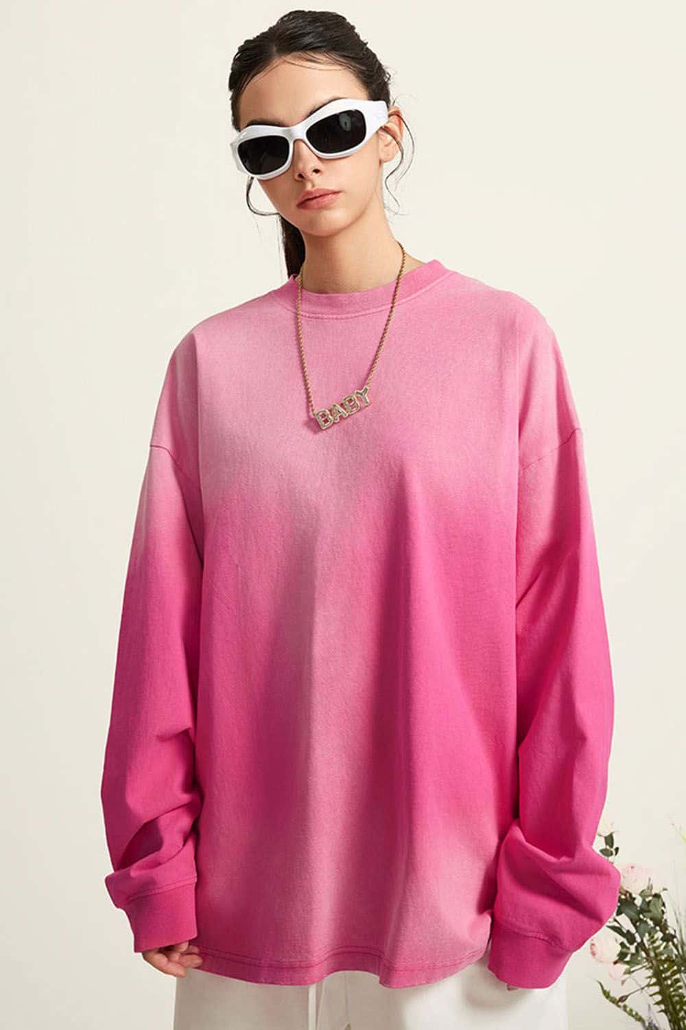 Washed Drop-Shoulder Long-Sleeve Cotton T-Shirt in Rose Red - front modeled close-up