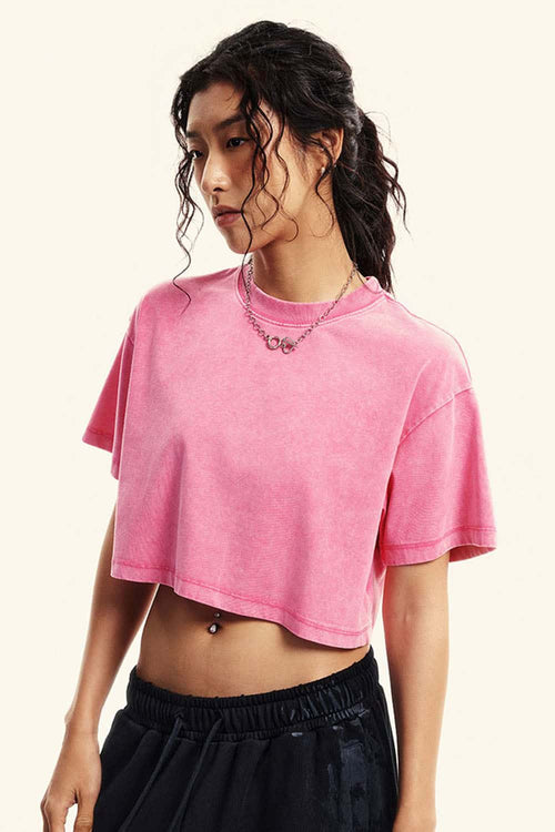 Cool-Touch Quick-Drying Sorona Cropped T-Shirt in Rose Pink - product detail close-up