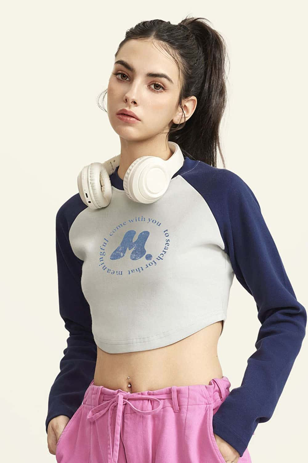 Women's Color Block Drop Shoulder Letter Print Crop Long Sleeve T-shirt