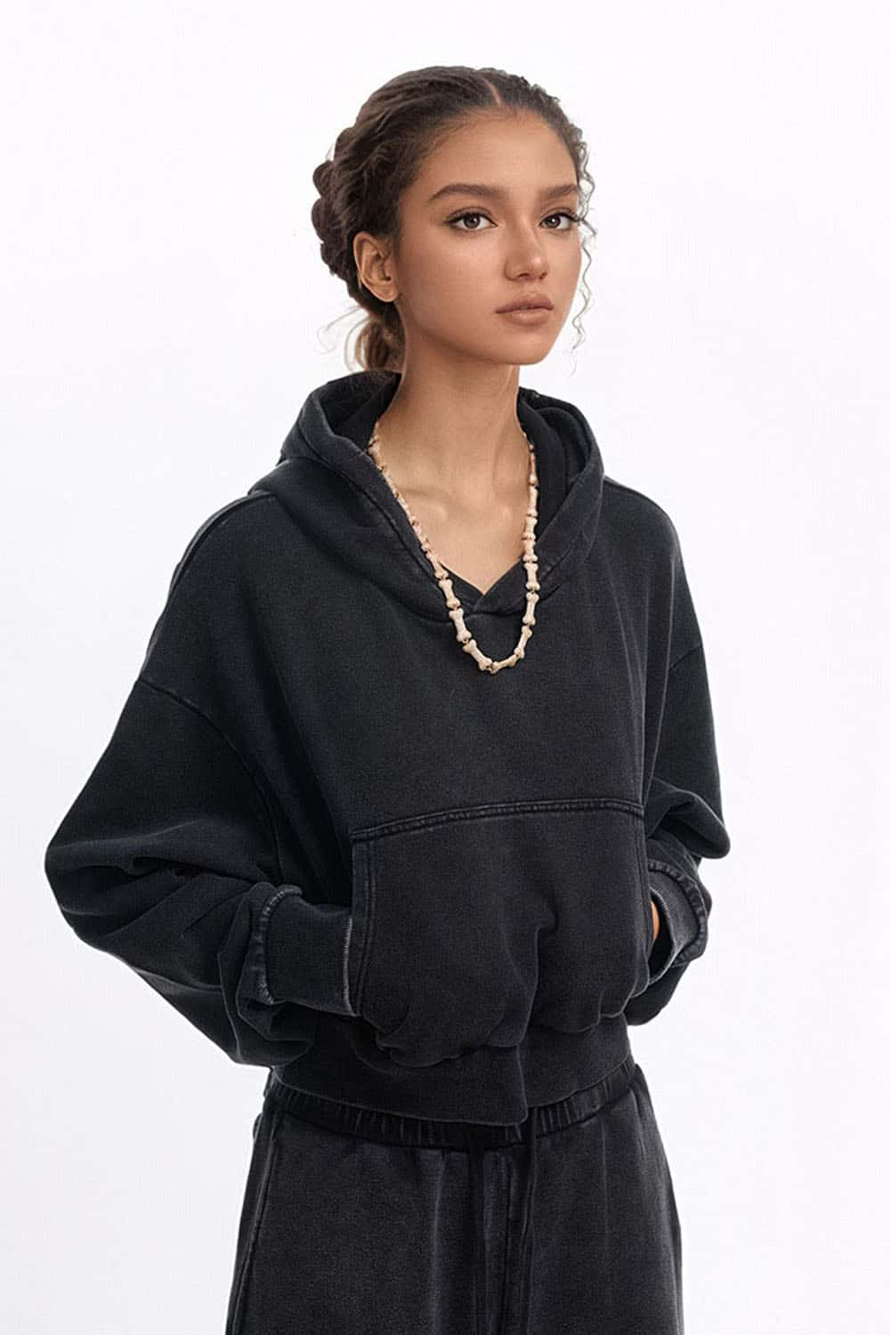 Women's Two-Tone Cropped Hoodie for Fitness and Casual Wear