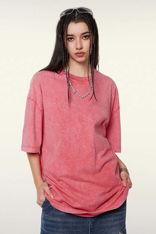 Heavyweight Vintage-Wash Cotton Relaxed-Fit T-Shirt in Cherry Blossom - front modeled view
