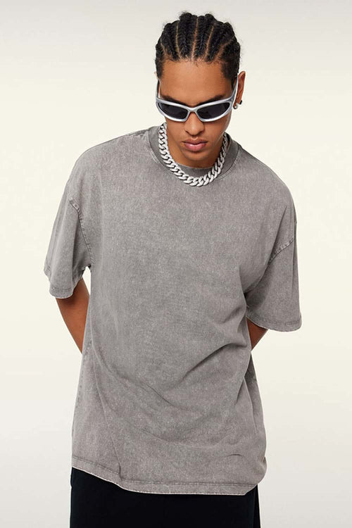 Heavyweight Vintage-Wash Cotton Relaxed-Fit T-Shirt in Medium Gray - full-length front modeled view