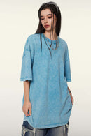 Heavyweight Vintage-Wash Cotton Relaxed-Fit T-Shirt in Sky Blue - three-quarter front modeled view