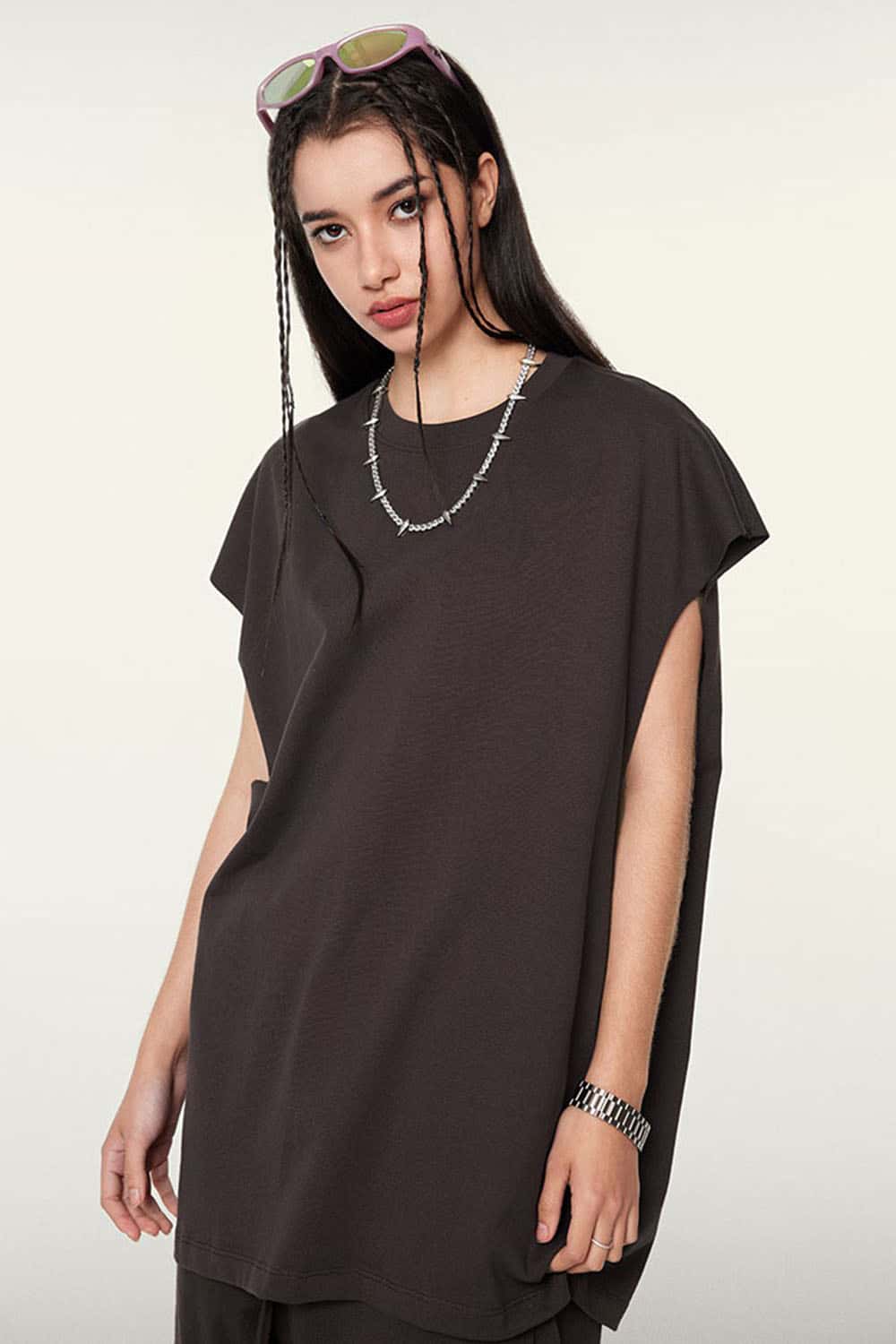 Heavyweight Relaxed Wide-Shoulder Cotton Sleeveless Top in Plum Purple - side product view