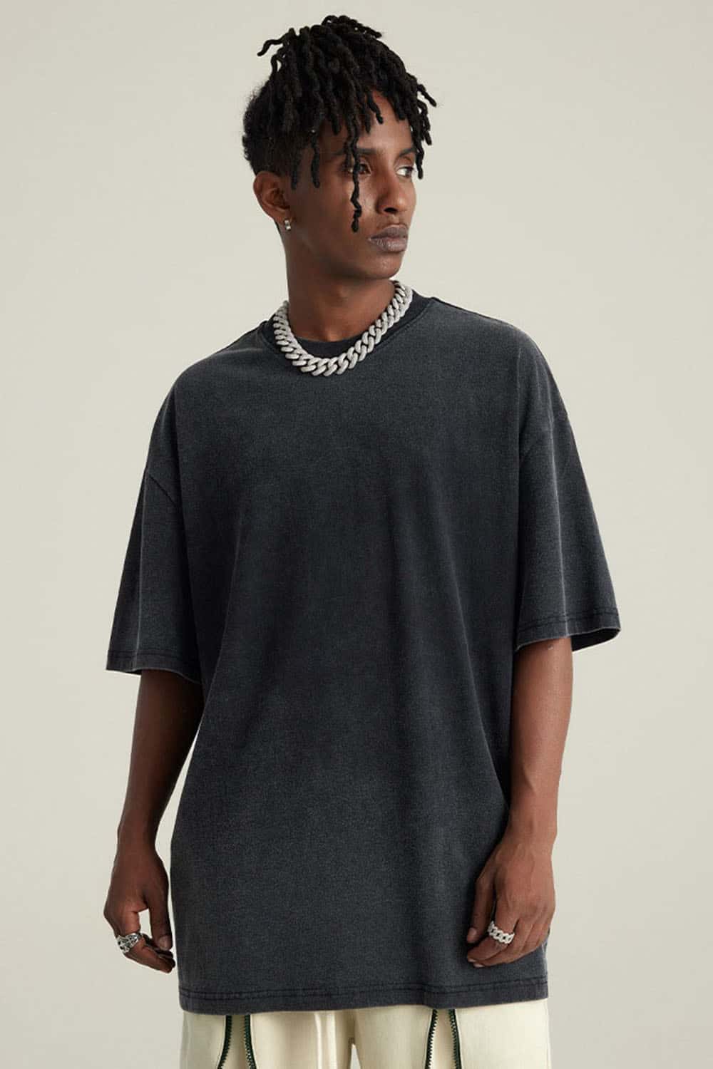 Washed Gradient Cotton Relaxed Drop-Shoulder T-Shirt in Black - three-quarter front modeled view