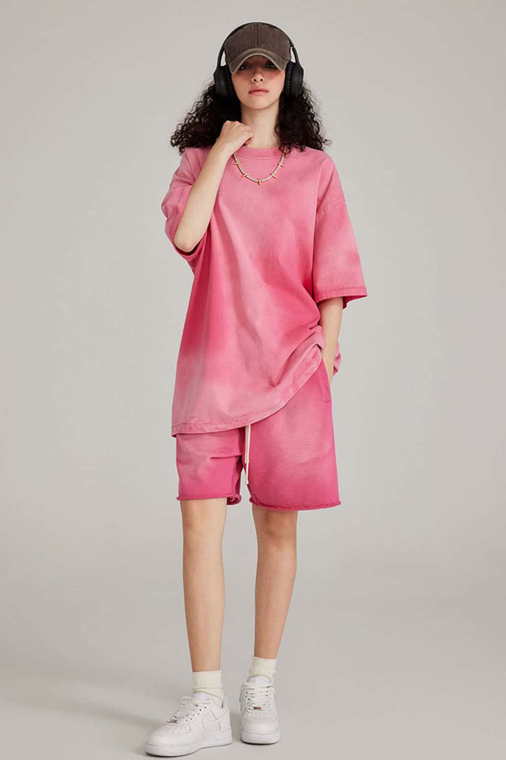 Washed Gradient Cotton Relaxed Drop-Shoulder T-Shirt in Rose Red - full-length front modeled view