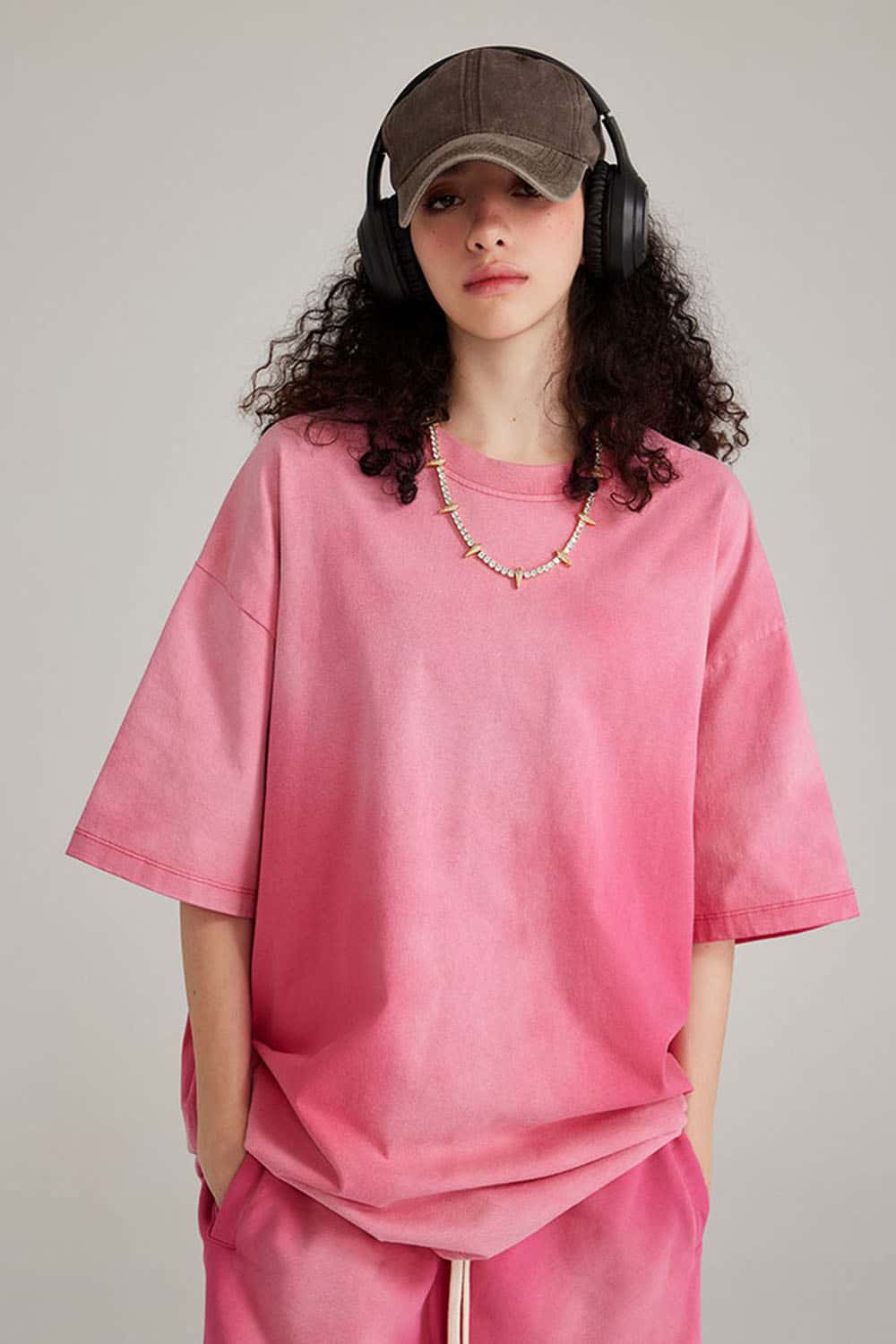 Washed Gradient Cotton Relaxed Drop-Shoulder T-Shirt in Rose Red - front modeled view