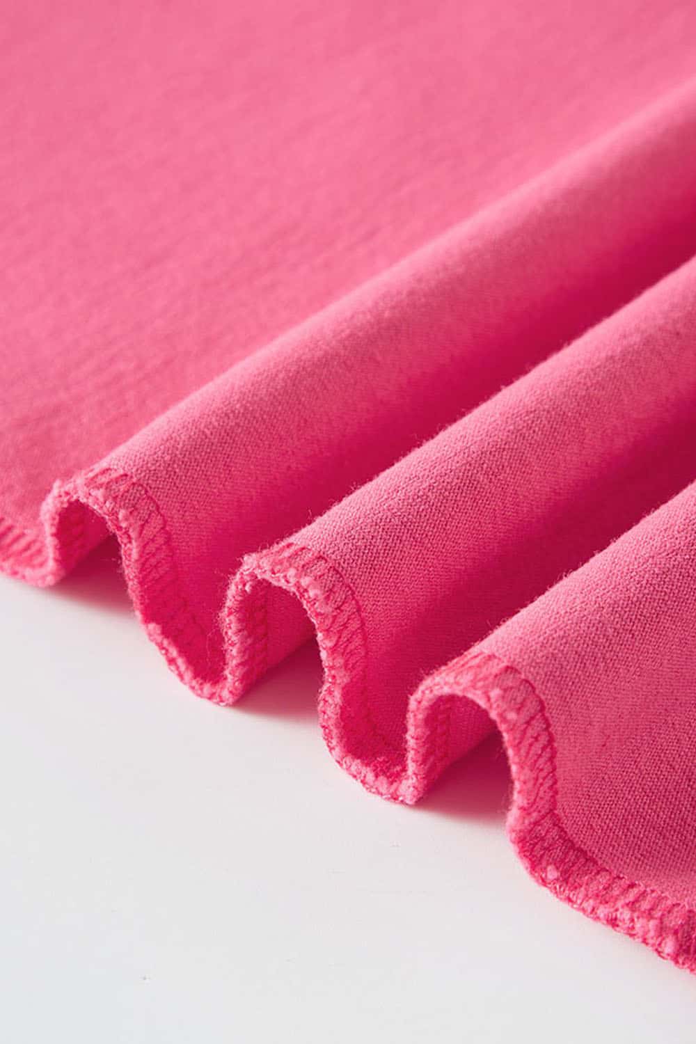 Washed Gradient Cotton Relaxed Drop-Shoulder T-Shirt in Rose Red - collar detail