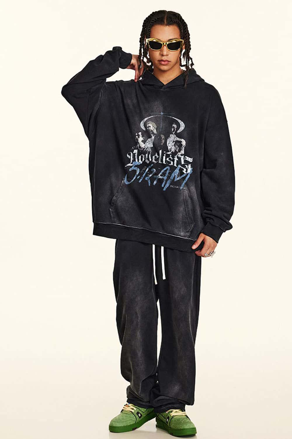 Vintage-Style Casual Hoodie with Graphic Print