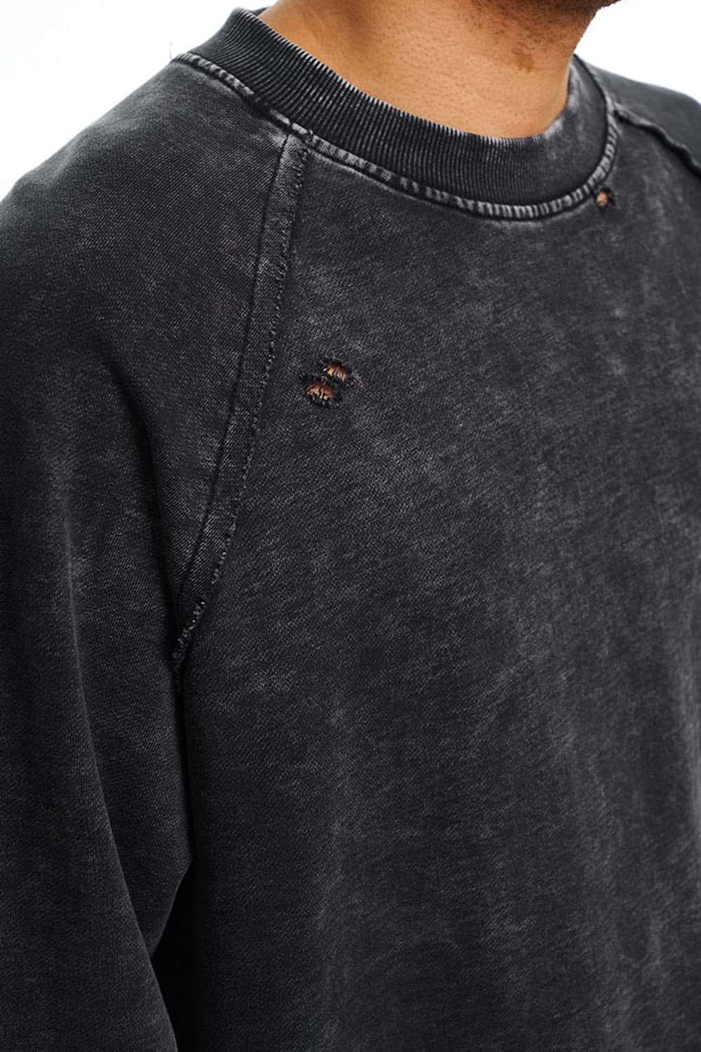 Breathable Distressed Raw-Edge Cotton Sweatshirt in Fried Snowflakes - collar detail