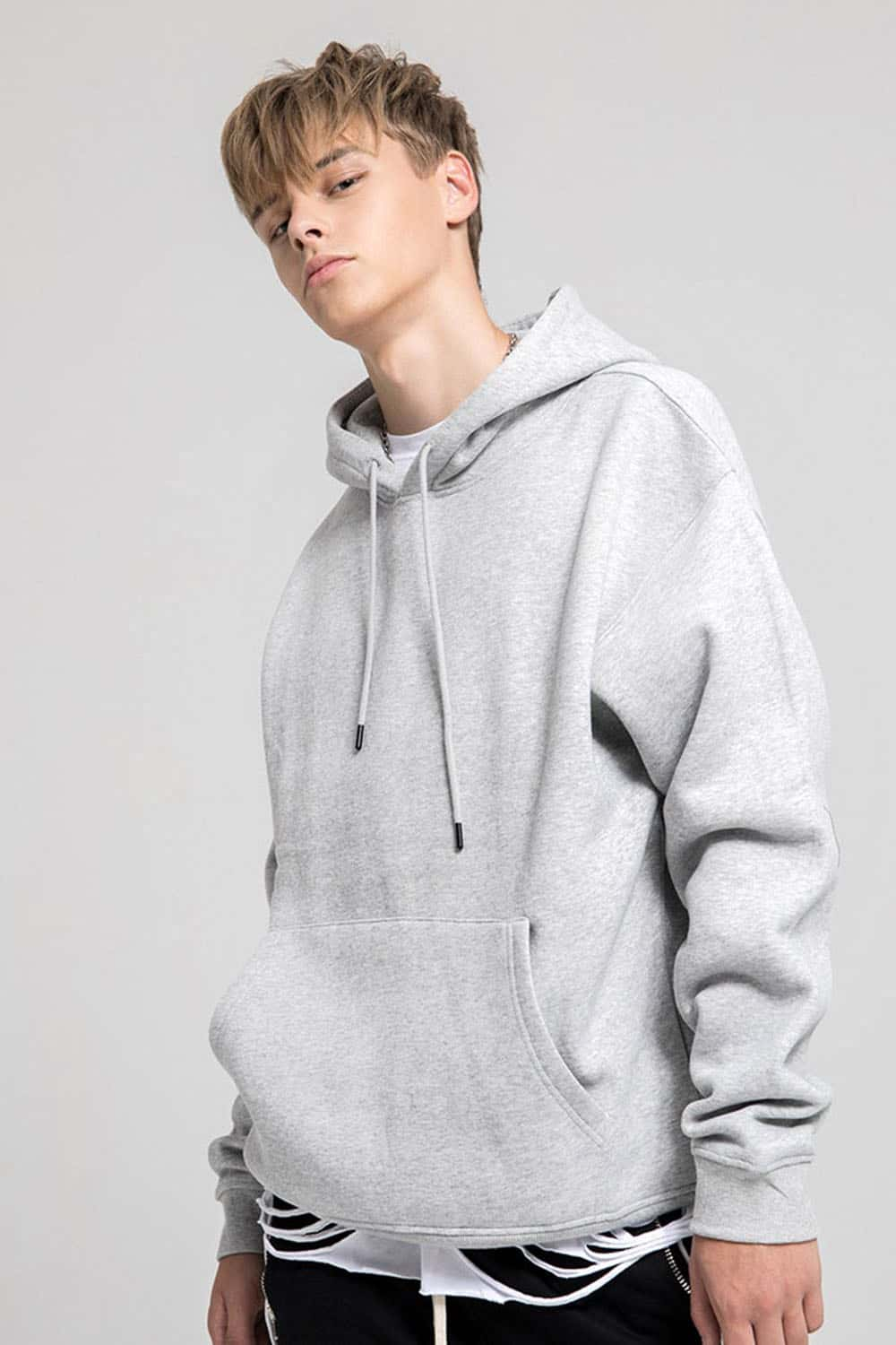 Fleece-Lined Solid Color Hoodie with Plush Hood - Cozy Casual Wear