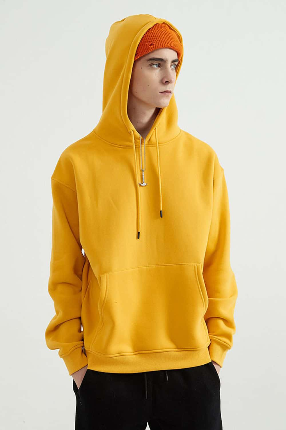 Fleece-Lined Solid Color Hoodie with Plush Hood - Cozy Casual Wear