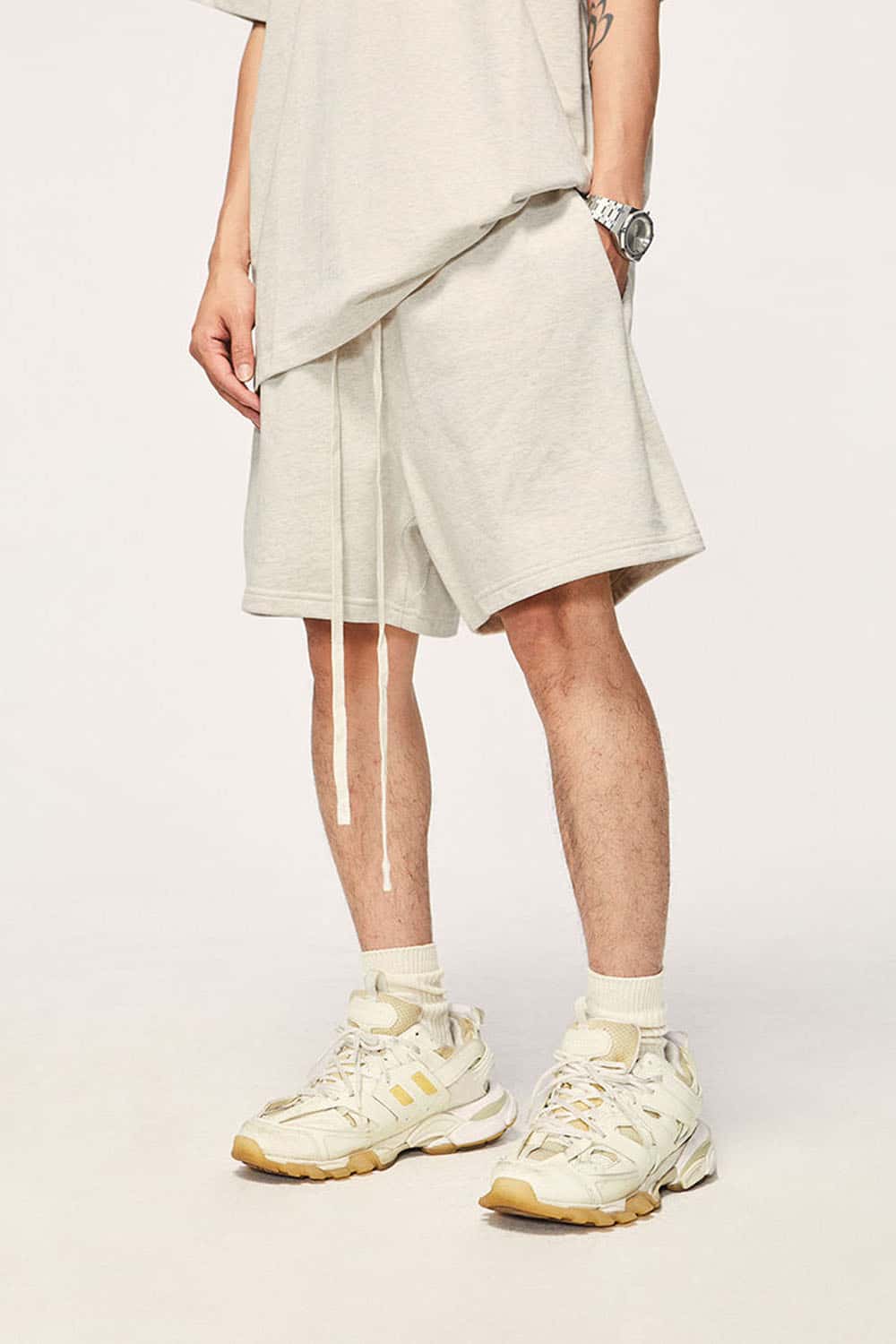 Heavyweight Cotton Relaxed-Fit Drawstring Shorts in Milk Tea White - waistband detail