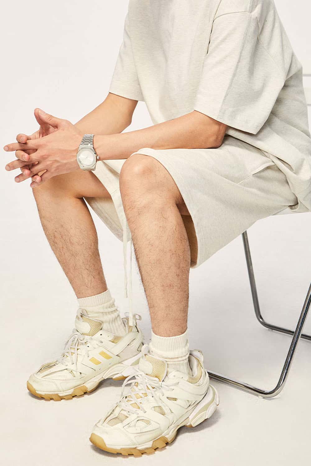 Heavyweight Cotton Relaxed-Fit Drawstring Shorts in Milk Tea White - waistband detail
