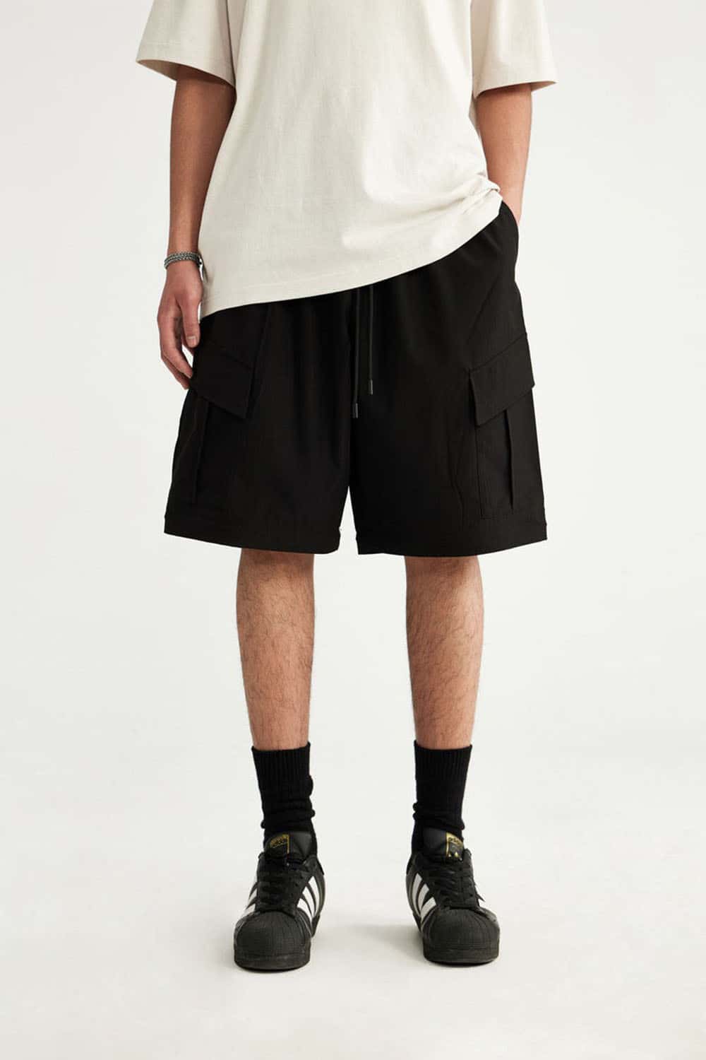 Convertible Multi-Pocket Cargo Pants in Black - waistband detail