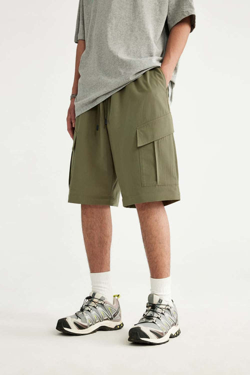 Convertible Multi-Pocket Cargo Pants in Green - waistband detail