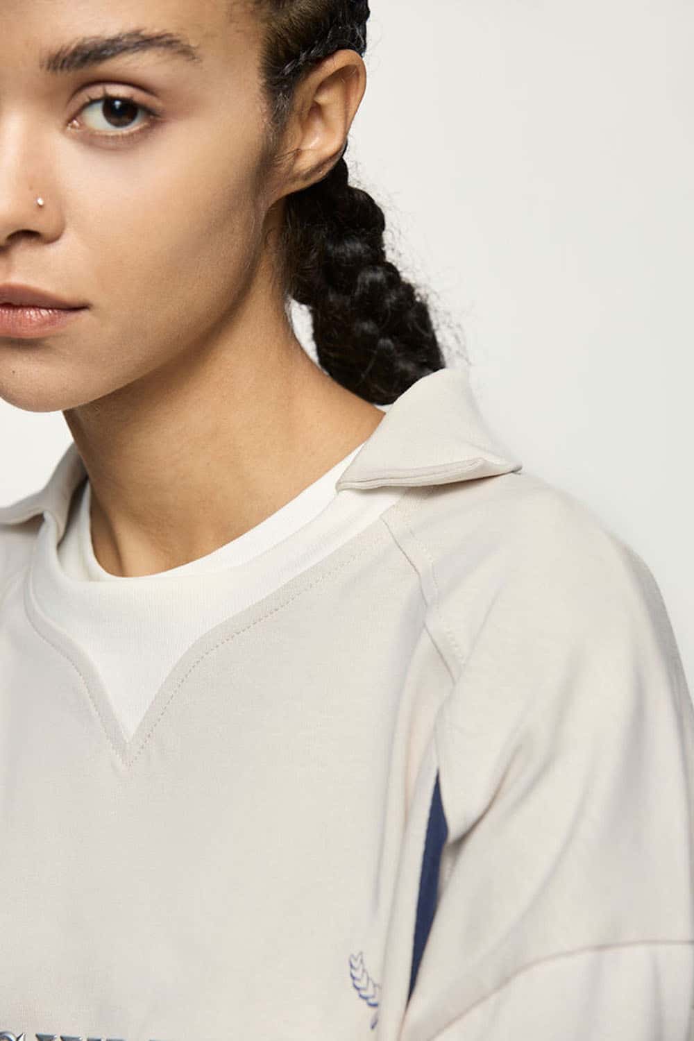 Layered-Collar Puff-Print Graphic Long-Sleeve T-Shirt in Apricot - collar detail