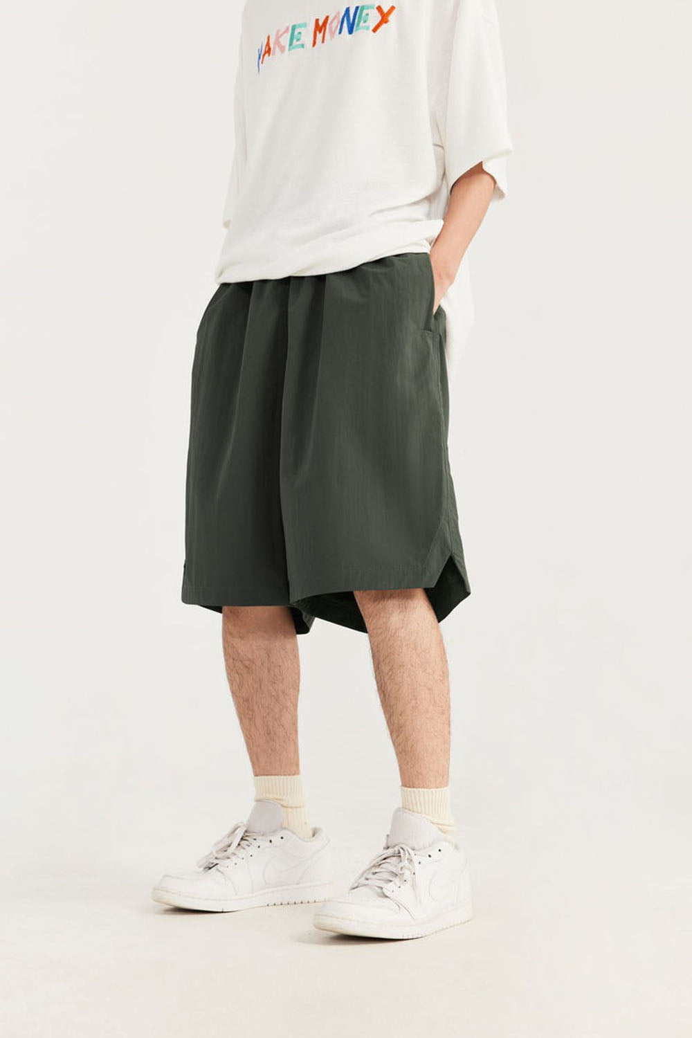Moisture-Wicking Bermuda Shorts: Street Style Loose-Fit Shorts