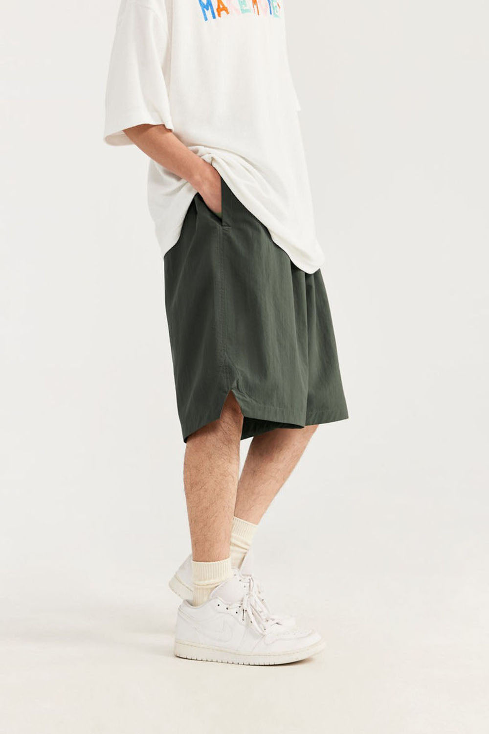 Moisture-Wicking Bermuda Shorts: Street Style Loose-Fit Shorts