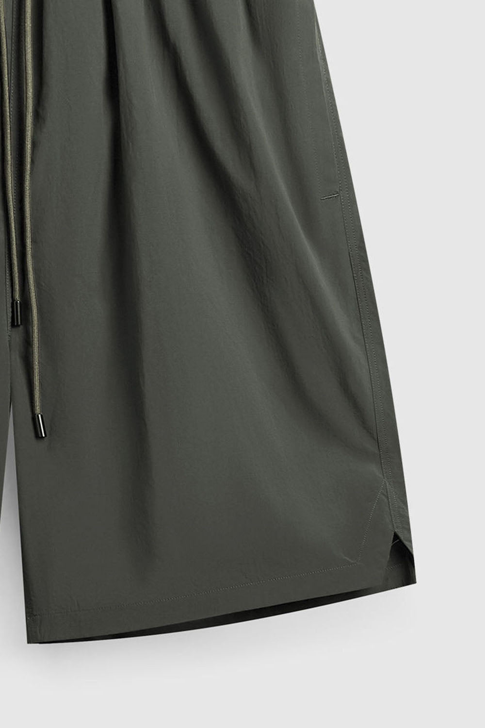 Moisture-Wicking Bermuda Shorts: Street Style Loose-Fit Shorts