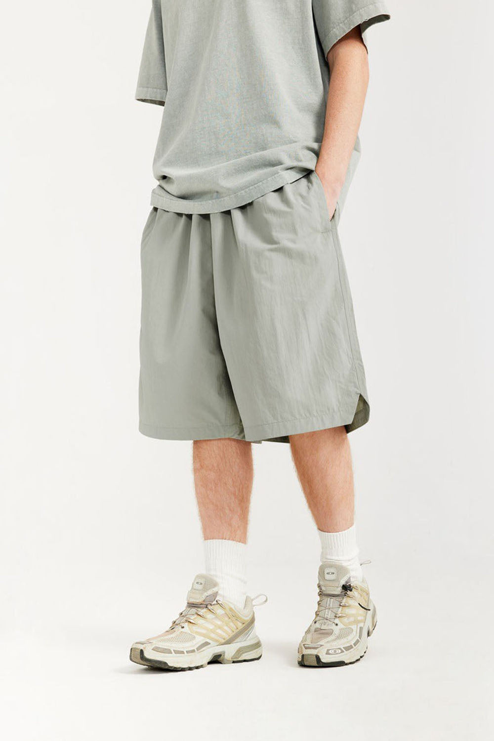 Moisture-Wicking Bermuda Shorts: Street Style Loose-Fit Shorts