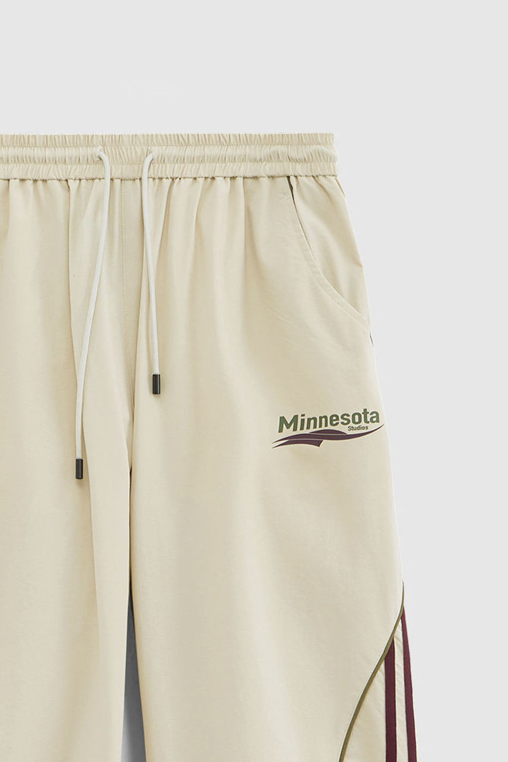 Arc-Cut Panel Wide-Leg Pants: Vintage-Inspired Sporty Loose Long Pants for Men