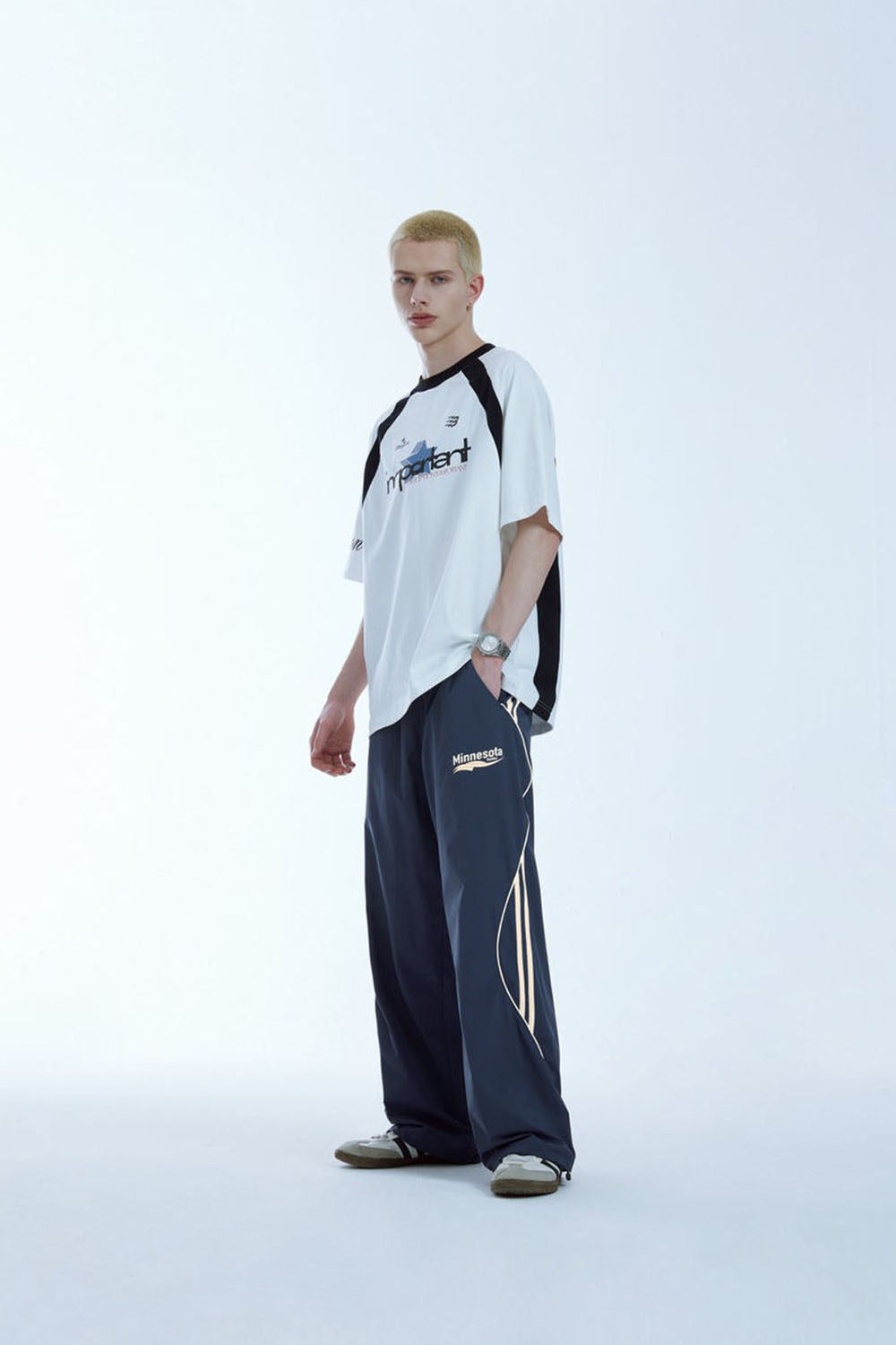 Arc-Cut Panel Wide-Leg Pants: Vintage-Inspired Sporty Loose Long Pants for Men