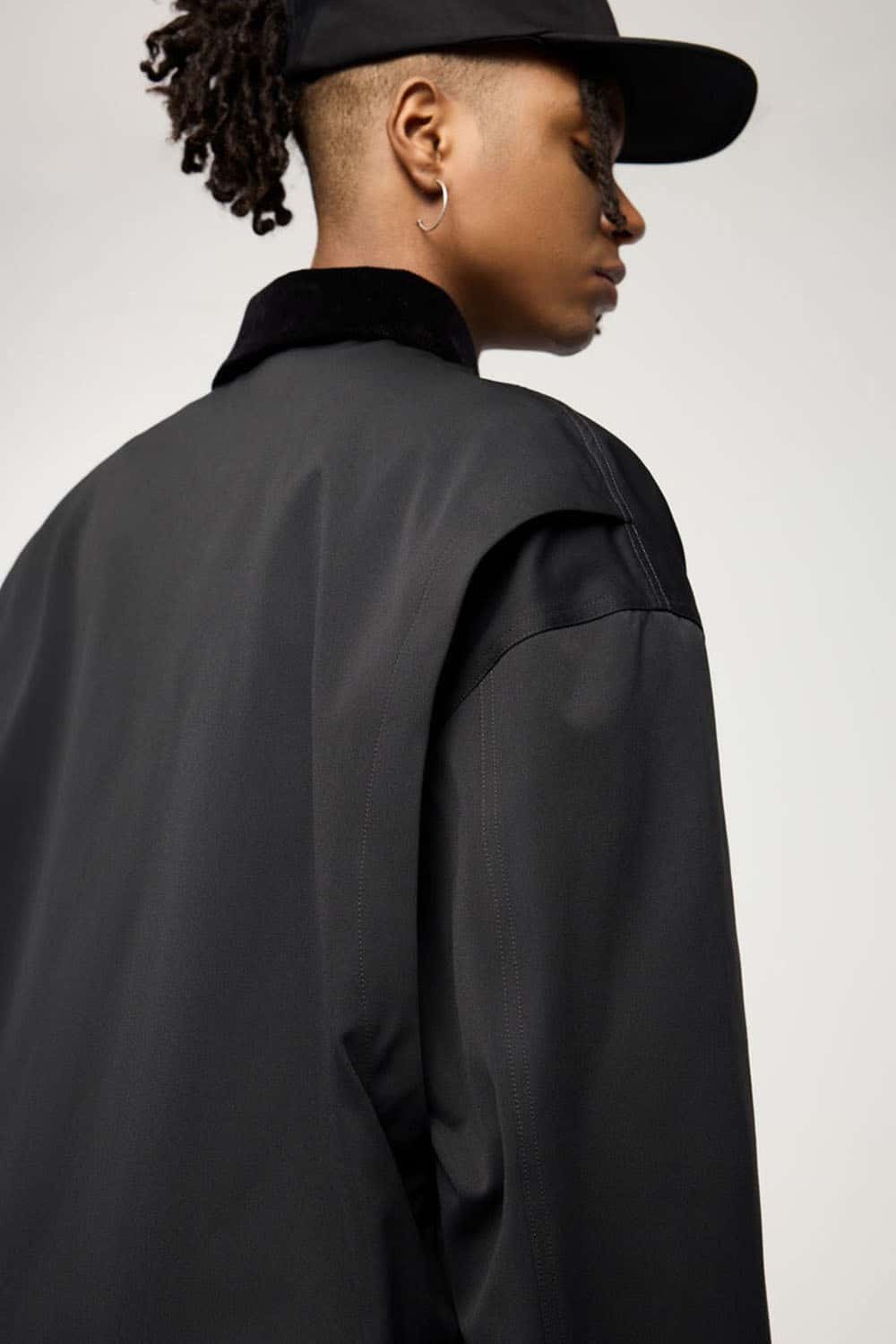 Corduroy-Collar Snap-Front Utility Jacket in Dark Gray - hem detail