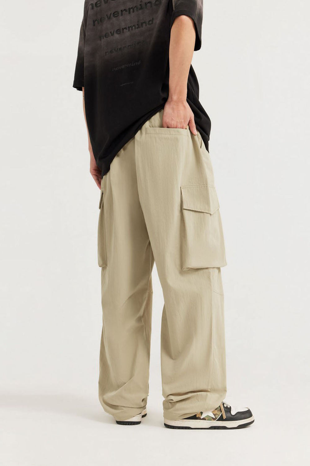 #Color_Khaki