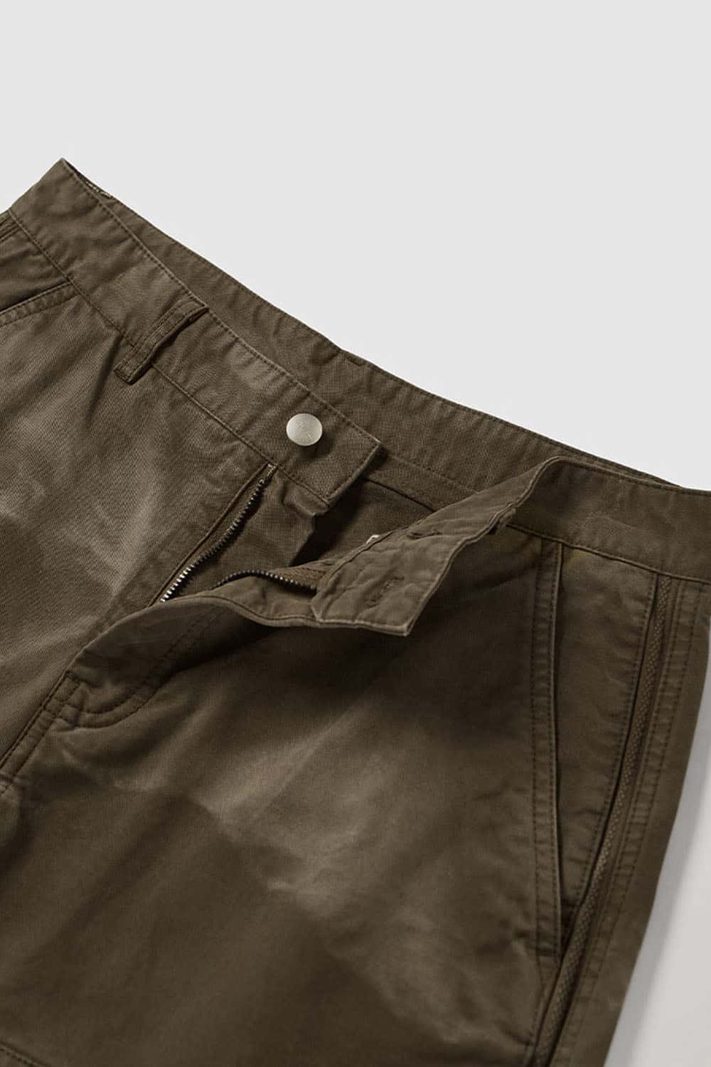Washed Cotton Wide-Leg Carpenter Pants in Khaki Green - flat lay product detail