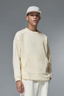 Drop-Shoulder Kangaroo-Pocket Fleece Sweatshirt in White - product detail close-up