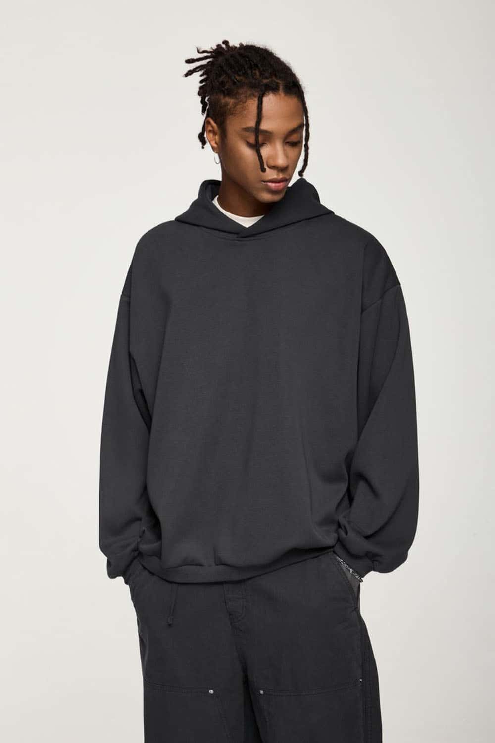 Drop-Shoulder Rib-Trim Pullover Hoodie in Gray - front modeled view